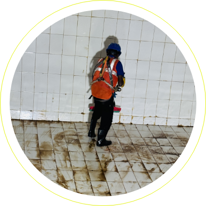 Commercial Water Tank Cleaning Service